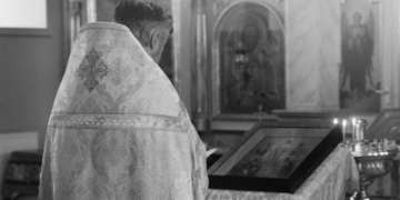 priest 2586055 1920 768x511 1