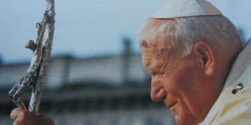 1000px Una foto di Giovanni Paolo II scattata allinterno dellArcivescovado di Cracovia panoramio