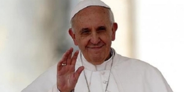 papa francesco licenzia il suo medico personale 376227