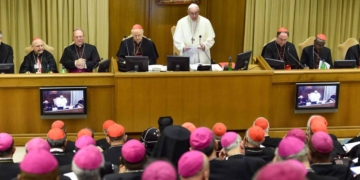 papa francesco sinodo vescovi cei lapresse 2019
