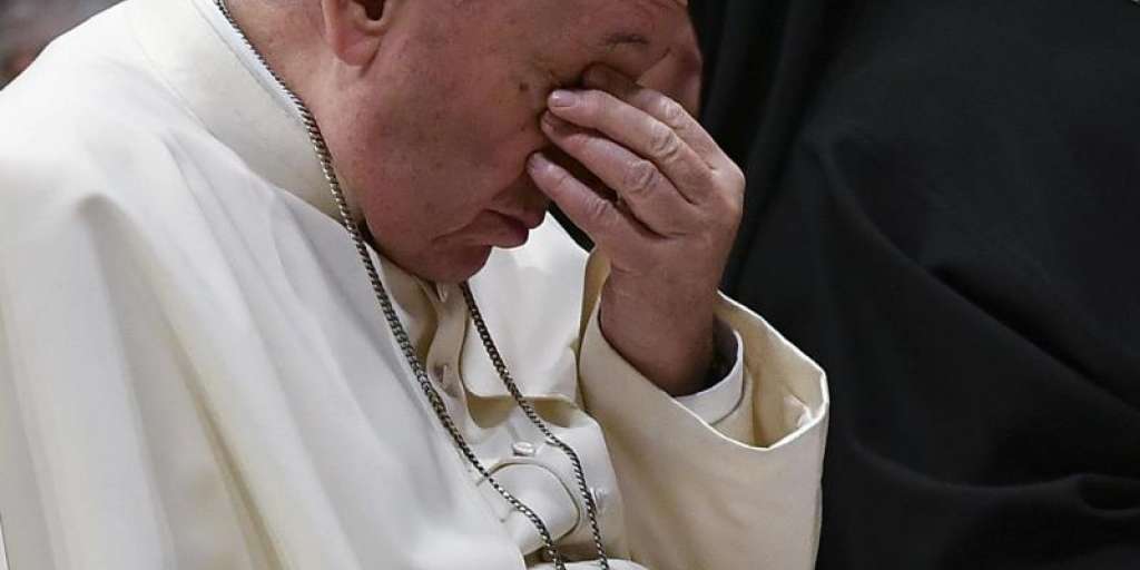 papst franziskus bei einem bussgottesdienst am dritten tag des gipfeltreffens foto vincenzo pintoafp