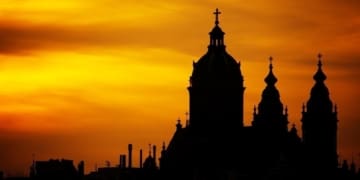 chiesa tramonto abusi pedofilia pixabay 2019