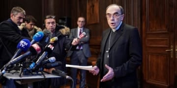 lione pedofilia cardinal barbarin lapresse 2020
