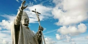 5593549 1251 pedofilia chiesa polonia papa francesco wojtyla dziwisz sondaggio giovani