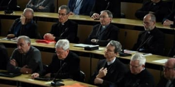 6309170 1731 pedofilia chiesa francia