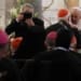 papa francesco in visita a bari