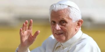 ratzinger Benedetto XVI 690x362 1