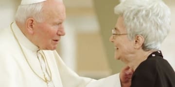 chiara lubich papa 1200
