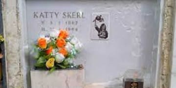 skerl tomba