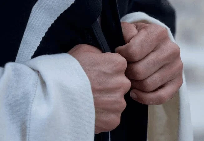 La Corte d'Appello di Firenze ha riconosciuto il religioso colpevole di violenza sessuale aggravata 3 Preti