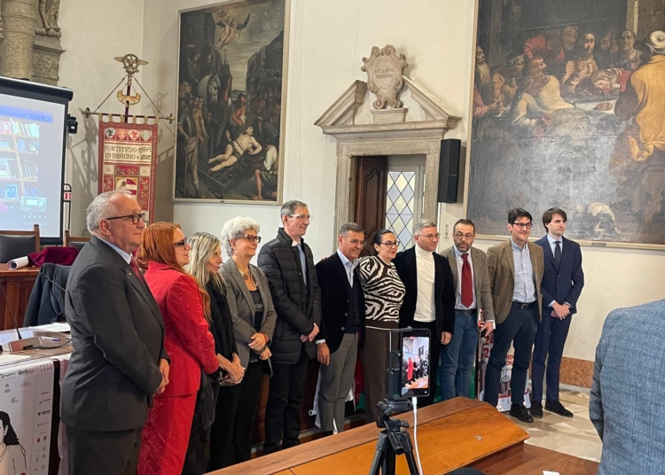 Cremona – Francesco Zanardi (Rete L’ABUSO) riceve la Menzione Speciale del Premio Nazionale Lea Garofalo