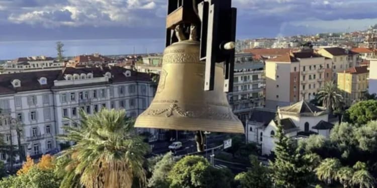 La campana contro gli aborti? A Savona i rintocchi per le vittime dei sacerdoti pedofili