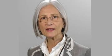 Lettera della Garante per l’infanzia Puligheddu all’arcivescovo di Cagliari Giuseppe Baturi: “Più vigilanza anche in ambito ecclesiastico. Basta abusi, tuteliamo i minori”. 16 Lettera della Garante per l’infanzia Puligheddu all’arcivescovo di Cagliari Giuseppe Baturi: “Più vigilanza anche in ambito ecclesiastico. Basta abusi, tuteliamo i minori”.