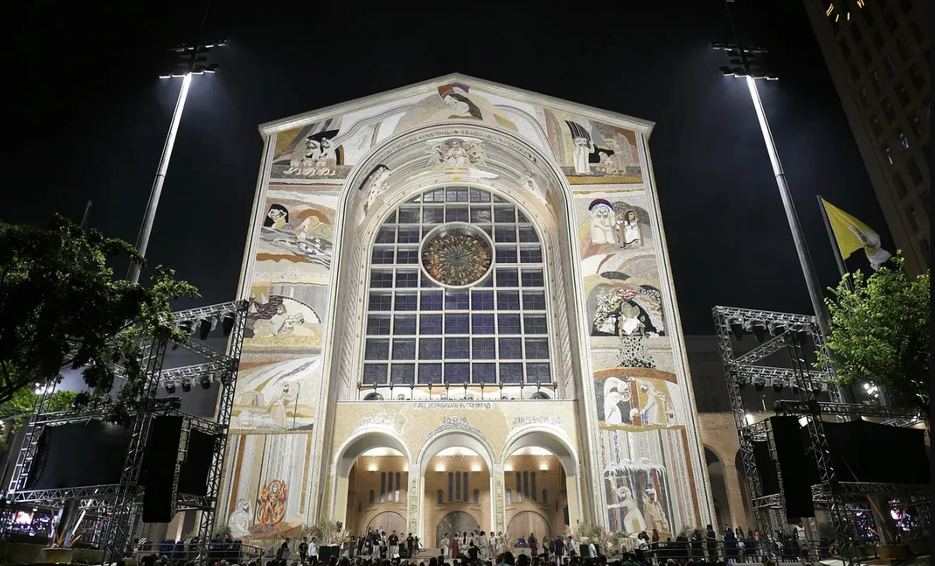 Aparecida in festa per i mosaici che a Lourdes coprono 7 Screenshot 2026 09 08 115627